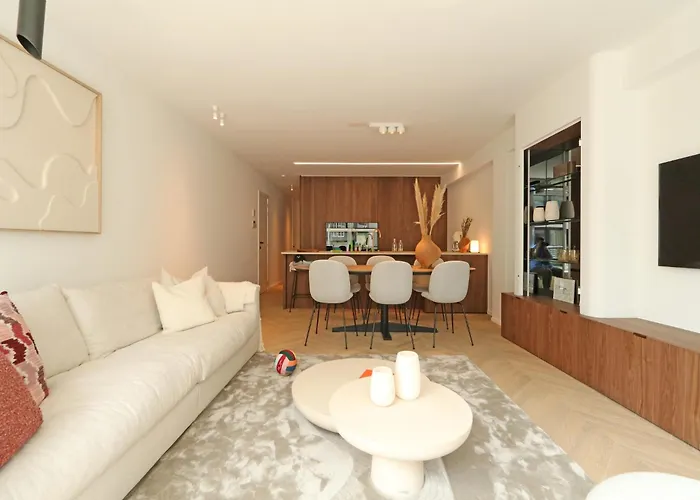 In Het Zoute Near The דירה